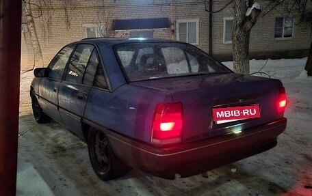 Opel Omega A, 1987 год, 100 000 рублей, 4 фотография