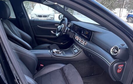 Mercedes-Benz E-Класс, 2019 год, 4 200 000 рублей, 22 фотография