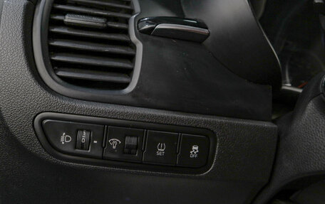 KIA Rio IV, 2018 год, 1 369 000 рублей, 10 фотография