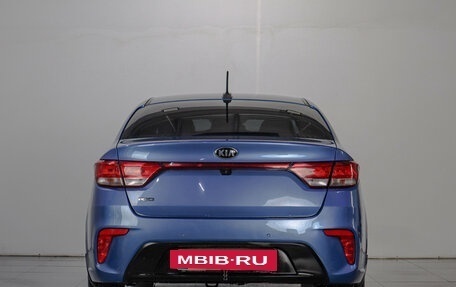 KIA Rio IV, 2018 год, 1 369 000 рублей, 6 фотография