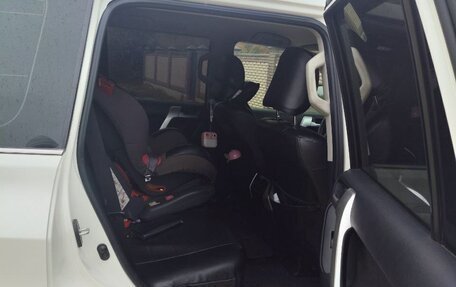 Toyota Land Cruiser Prado 150 рестайлинг 2, 2018 год, 4 800 000 рублей, 6 фотография