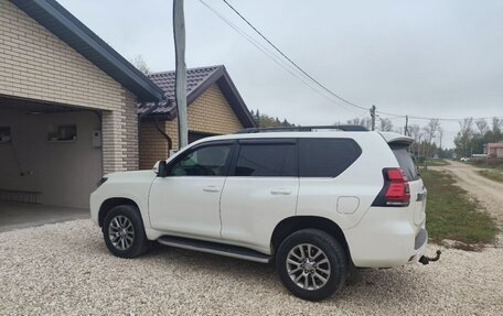 Toyota Land Cruiser Prado 150 рестайлинг 2, 2018 год, 4 800 000 рублей, 16 фотография