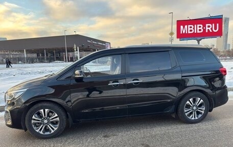 KIA Carnival III, 2020 год, 2 900 000 рублей, 2 фотография