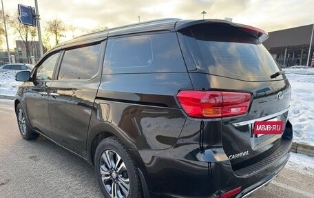 KIA Carnival III, 2020 год, 2 900 000 рублей, 4 фотография