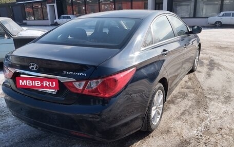 Hyundai Sonata VI, 2010 год, 975 000 рублей, 4 фотография