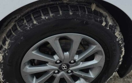 Hyundai Solaris II рестайлинг, 2021 год, 1 700 000 рублей, 28 фотография