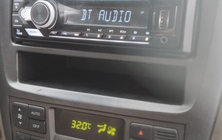 Hyundai Sonata IV рестайлинг, 2002 год, 270 000 рублей, 8 фотография