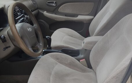 Hyundai Sonata IV рестайлинг, 2002 год, 270 000 рублей, 11 фотография