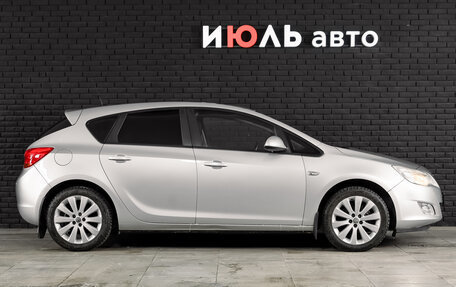 Opel Astra J, 2011 год, 720 000 рублей, 9 фотография