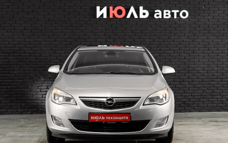 Opel Astra J, 2011 год, 720 000 рублей, 2 фотография