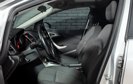 Opel Astra J, 2011 год, 720 000 рублей, 10 фотография