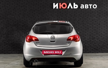 Opel Astra J, 2011 год, 720 000 рублей, 5 фотография