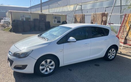 Opel Astra J, 2013 год, 620 000 рублей, 4 фотография