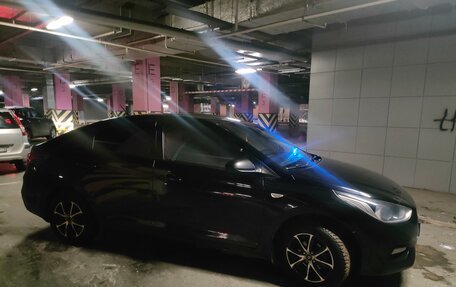 Hyundai Solaris II рестайлинг, 2017 год, 830 000 рублей, 2 фотография