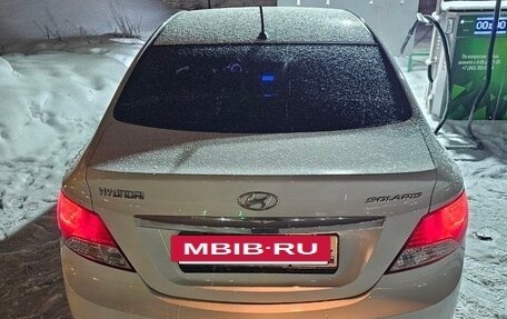 Hyundai Solaris II рестайлинг, 2014 год, 800 000 рублей, 3 фотография
