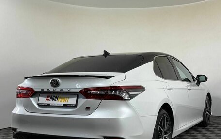 Toyota Camry, 2021 год, 3 190 000 рублей, 3 фотография