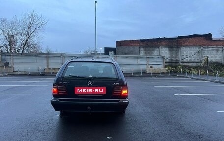 Mercedes-Benz E-Класс, 2002 год, 575 000 рублей, 8 фотография