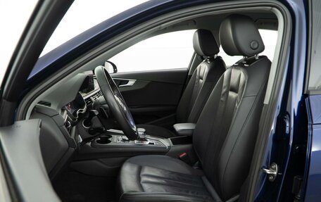 Audi A4, 2018 год, 2 449 050 рублей, 10 фотография