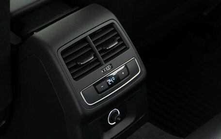 Audi A4, 2018 год, 2 449 050 рублей, 16 фотография