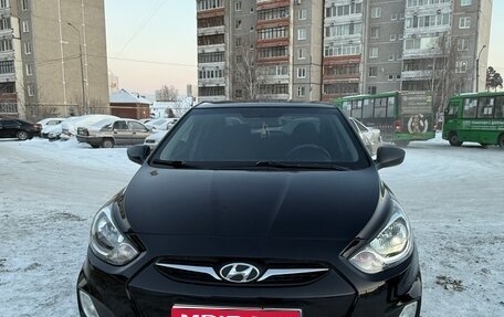 Hyundai Solaris II рестайлинг, 2011 год, 645 000 рублей, 1 фотография