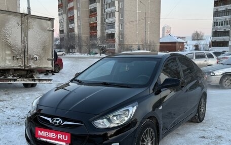 Hyundai Solaris II рестайлинг, 2011 год, 645 000 рублей, 2 фотография