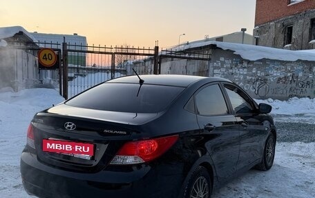 Hyundai Solaris II рестайлинг, 2011 год, 645 000 рублей, 4 фотография
