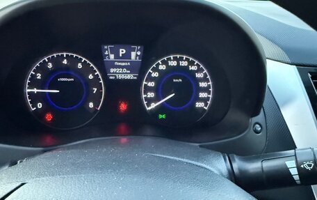 Hyundai Solaris II рестайлинг, 2011 год, 645 000 рублей, 8 фотография