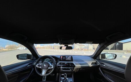 BMW 5 серия, 2018 год, 3 799 000 рублей, 26 фотография