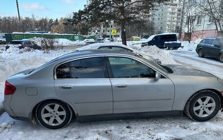 Nissan Skyline, 2001 год, 340 000 рублей, 4 фотография