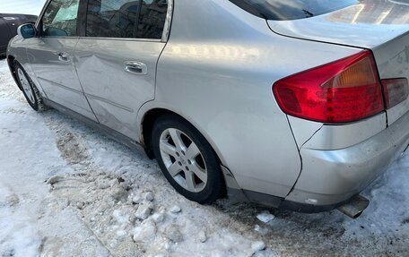Nissan Skyline, 2001 год, 340 000 рублей, 5 фотография