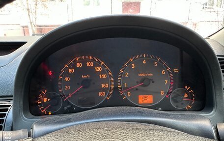 Nissan Skyline, 2001 год, 340 000 рублей, 10 фотография