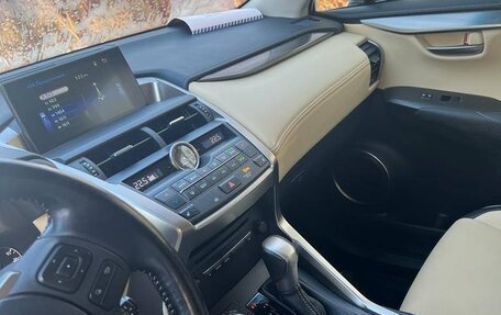 Lexus NX I, 2017 год, 2 990 000 рублей, 8 фотография