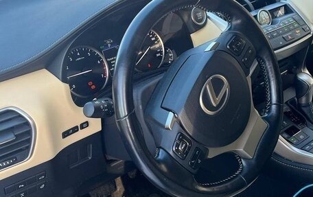 Lexus NX I, 2017 год, 2 990 000 рублей, 10 фотография