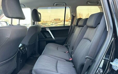 Toyota Land Cruiser Prado 150 рестайлинг 2, 2015 год, 3 499 000 рублей, 33 фотография