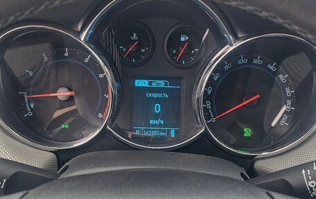 Chevrolet Cruze II, 2013 год, 790 000 рублей, 10 фотография