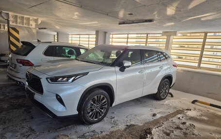 Toyota Highlander, 2025 год, 5 370 000 рублей, 4 фотография