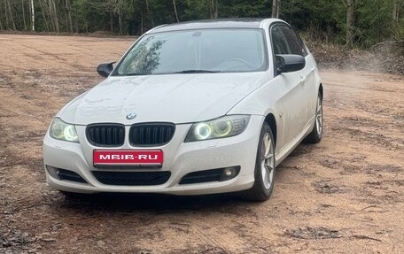 BMW 3 серия, 2011 год, 900 000 рублей, 1 фотография