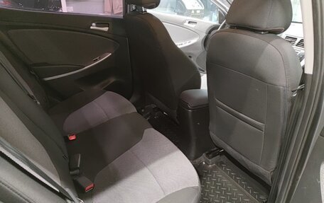 Hyundai Solaris II рестайлинг, 2013 год, 850 000 рублей, 3 фотография