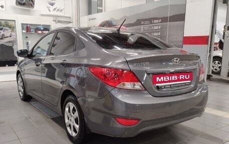 Hyundai Solaris II рестайлинг, 2013 год, 850 000 рублей, 6 фотография