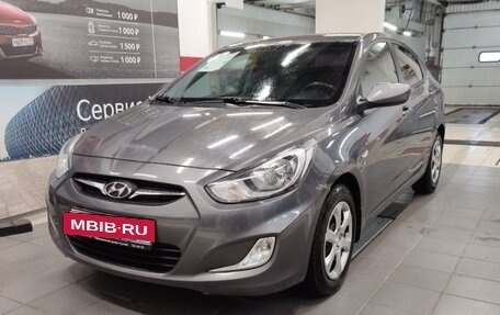 Hyundai Solaris II рестайлинг, 2013 год, 850 000 рублей, 10 фотография