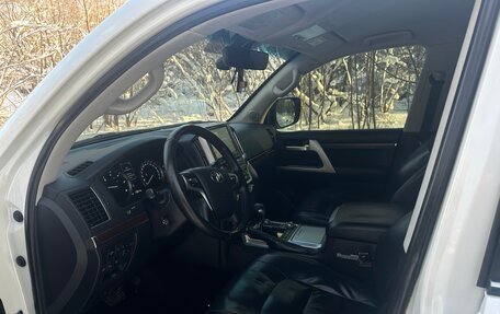 Toyota Land Cruiser 200, 2016 год, 6 000 000 рублей, 10 фотография