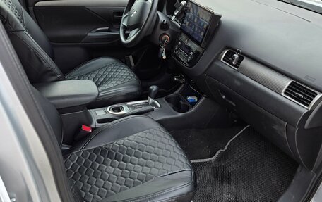 Mitsubishi Outlander III рестайлинг 3, 2013 год, 1 180 000 рублей, 7 фотография