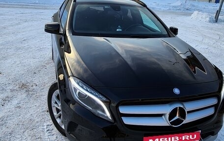 Mercedes-Benz GLA, 2015 год, 1 900 000 рублей, 2 фотография