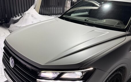 Volkswagen Touareg III, 2018 год, 5 500 000 рублей, 2 фотография