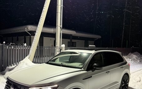 Volkswagen Touareg III, 2018 год, 5 500 000 рублей, 1 фотография