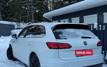 Volkswagen Touareg III, 2018 год, 5 500 000 рублей, 7 фотография