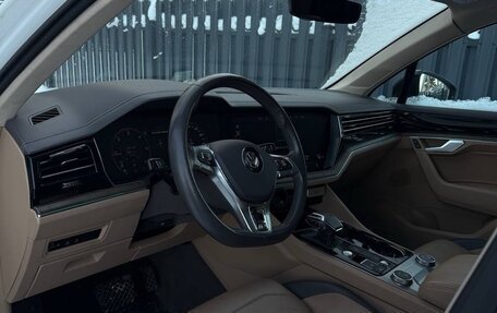 Volkswagen Touareg III, 2018 год, 5 500 000 рублей, 13 фотография