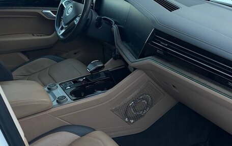 Volkswagen Touareg III, 2018 год, 5 500 000 рублей, 20 фотография