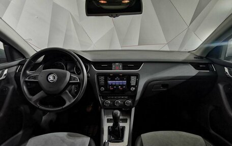Skoda Octavia, 2015 год, 1 605 000 рублей, 14 фотография