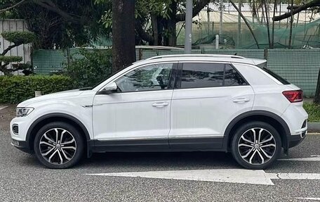 Volkswagen T-Roc I, 2020 год, 2 250 000 рублей, 3 фотография